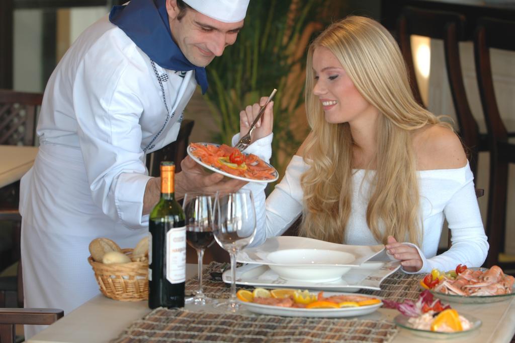 Albayt Resort & Spa エステポナ エクステリア 写真